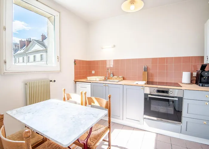 La Monnaie Du Vieux Διαμέρισμα *